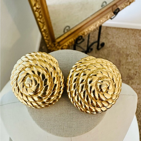 Vintage CINER Coiled Rope Earrings - Picture 6 of 16